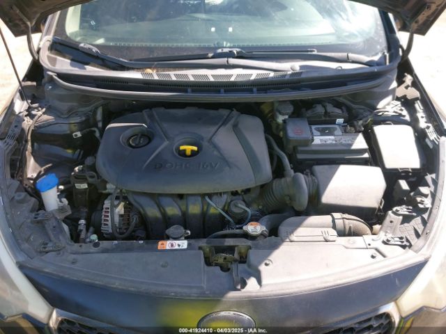 KNAFX4A63G5506920 KIA FORTE LX