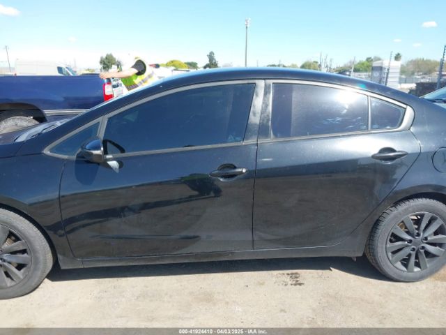 KNAFX4A63G5506920 KIA FORTE LX
