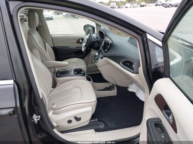 2020 CHRYSLER PACIFICA 2C4RC1GG0LR275546 Photo 4