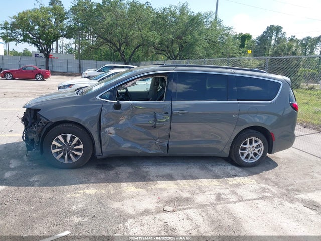 Chrysler Pacifica Touring L 2022 2C4RC1BG9NR157831 Image 14