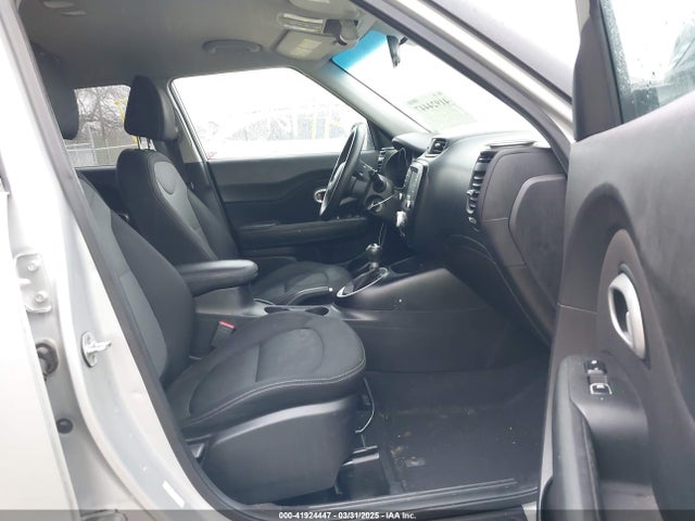 KNDJP3A53J7505793 KIA SOUL +