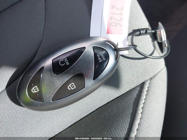 KMHLM4DG7RU768849 Hyundai ELANTRA SEL