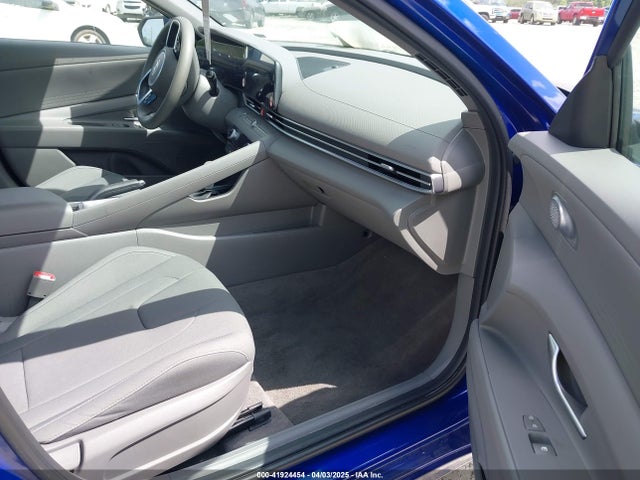 KMHLM4DG7RU768849 Hyundai ELANTRA SEL