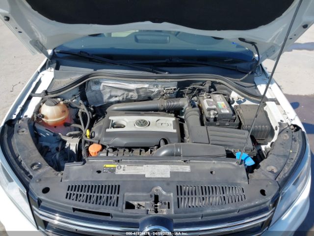 WVGAV7AX2HK004038 Volkswagen Tiguan 2.0t/2.0t S