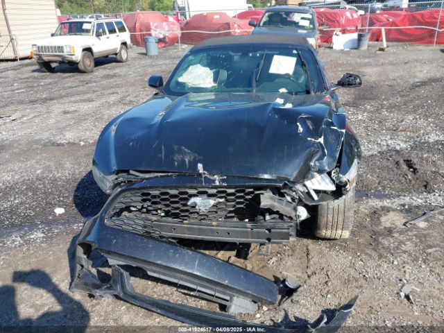 1FATP8EM3F5396946 Ford Mustang V6