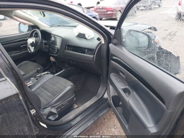 2019 MITSUBISHI OUTLANDER JA4AZ3A31KZ044098 Photo 4