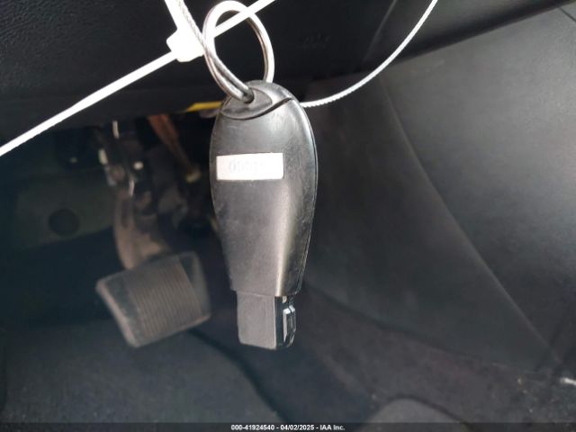 1C4PJLAB2GW346507 Jeep Cherokee Altitude