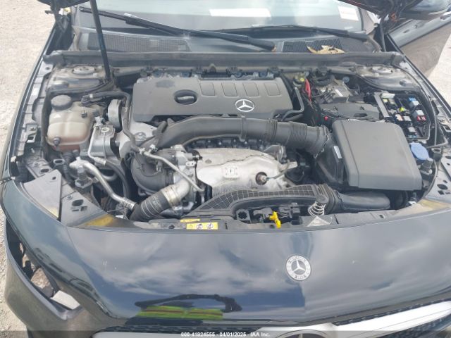 W1K3G4EB5MJ285990 Mercedes-Benz A 220