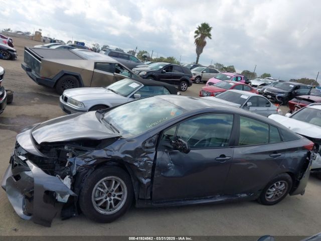 JTDKAMFPXN3201623 Toyota Prius Prime Le