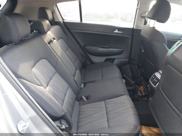 KNDPM3AC2M7931660 KIA Sportage Lx