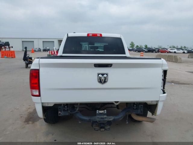 1C6RR6KG5HS825162 RAM 1500 Tradesman  4x2 5'7 Box