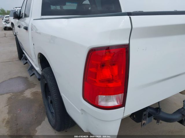 1C6RR6KG5HS825162 RAM 1500 Tradesman  4x2 5'7 Box