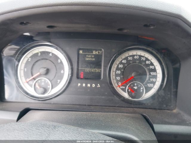 1C6RR6KG5HS825162 RAM 1500 Tradesman  4x2 5'7 Box