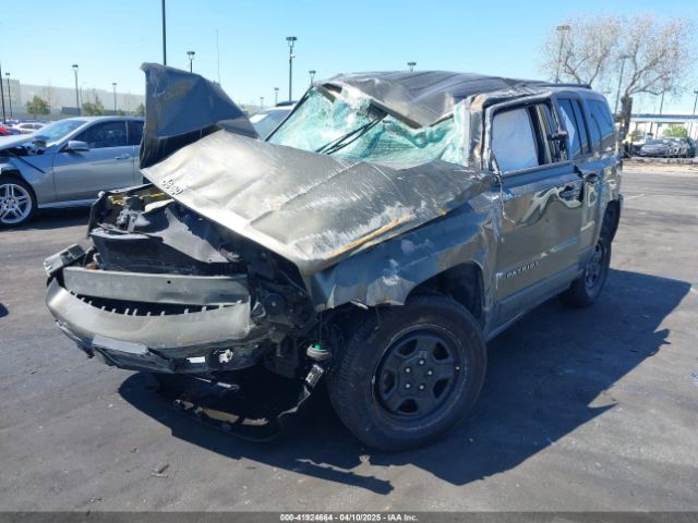1C4NJPBB6FD241654 Jeep Patriot Sport