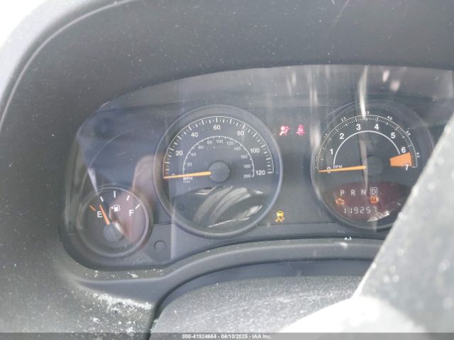 1C4NJPBB6FD241654 Jeep Patriot Sport