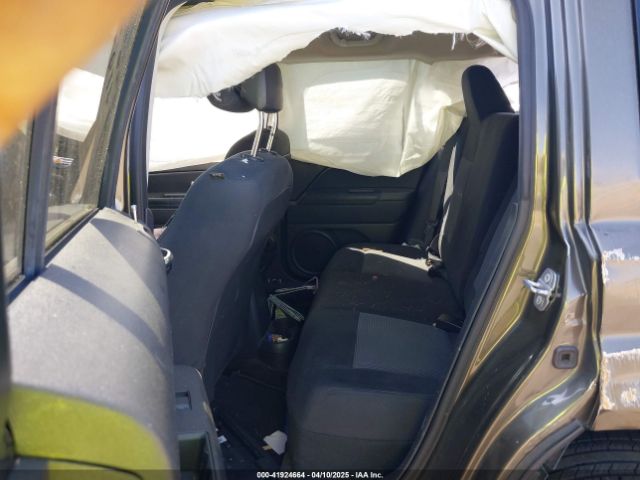 1C4NJPBB6FD241654 Jeep Patriot Sport