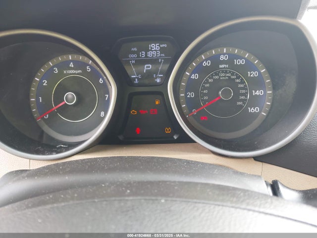 Продажа на аукционе авто 2013 Hyundai Elantra Gls, vin: KMHDH4AE9DU733475, номер лота: 41924668
