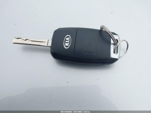 KNDPM3AC9L7642158 KIA Sportage Lx