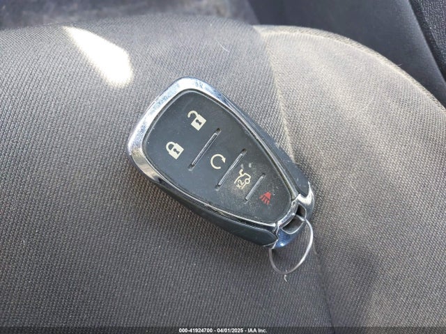1G1ZE5ST4HF227481 Chevrolet MALIBU 1LT