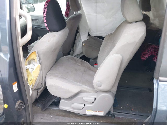 5TDZZ3DC3HS837529 Toyota Sienna L 7 Passenger