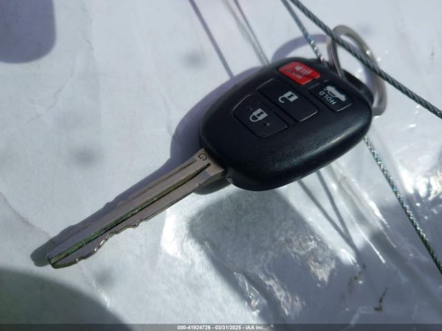 4T1BF1FKXEU385715 Toyota CAMRY SE