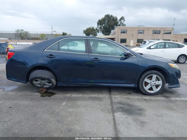 4T1BF1FKXEU385715 Toyota CAMRY SE