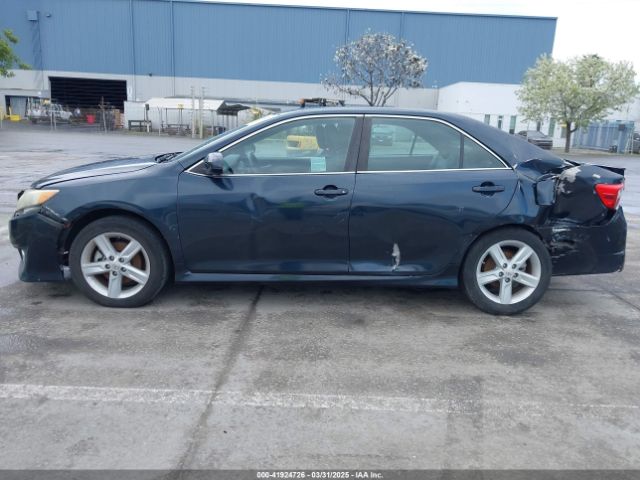 4T1BF1FKXEU385715 Toyota CAMRY SE