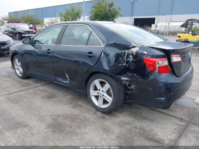 4T1BF1FKXEU385715 Toyota CAMRY SE