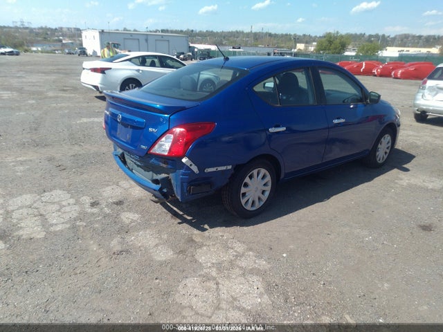 3N1CN7AP9GL817678 Nissan 2016