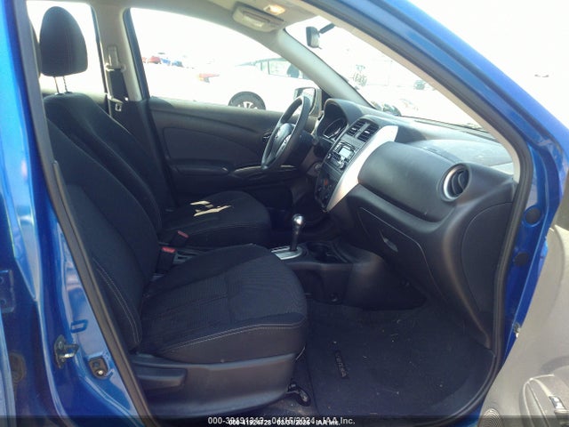 3N1CN7AP9GL817678 Nissan 2016