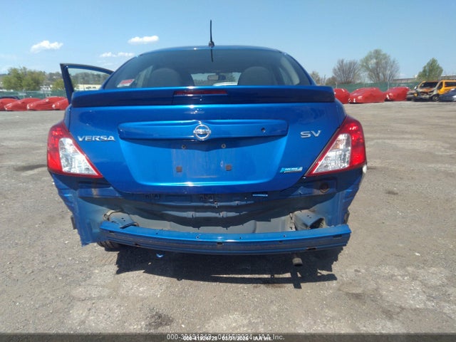 3N1CN7AP9GL817678 Nissan 2016