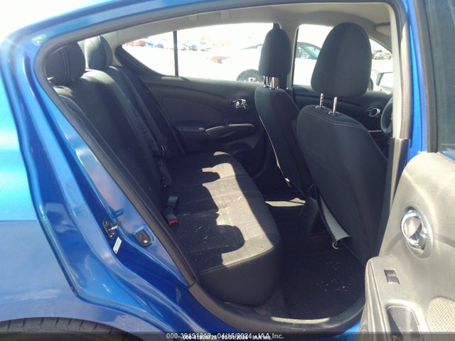 3N1CN7AP9GL817678 Nissan 2016