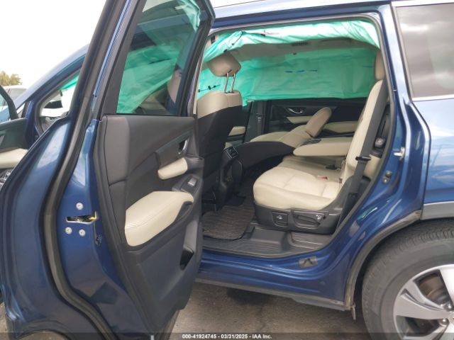 4S4WMACD8L3478829 Subaru Ascent Premium