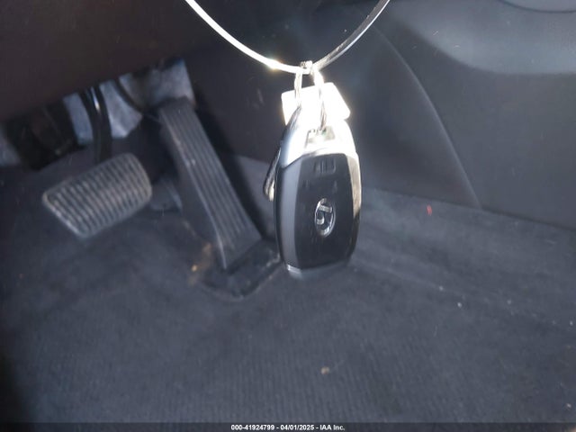 5NMS33AD0LH166882 Hyundai Santa Fe Sel