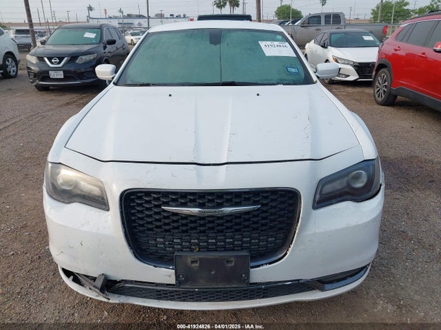 2C3CCAGG3KH682596 Chrysler 300 300s Awd