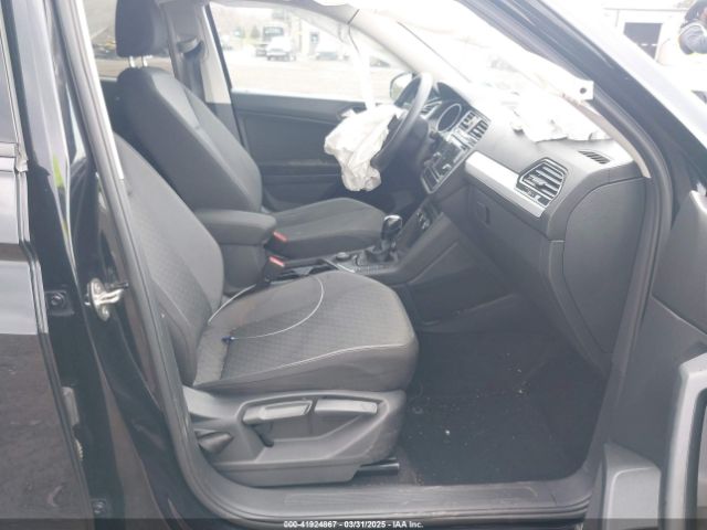 2019 VOLKSWAGEN TIGUAN 3VV0B7AX0KM046024 Photo 4