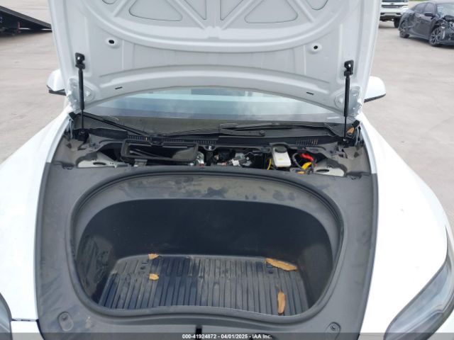 2024 TESLA MODEL 3 5YJ3E1EA4RF865607 Photo 9