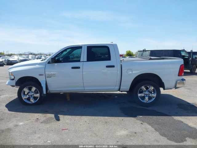1C6RR7KT5KS742762 RAM 1500 Classic Tradesman  4x4 5'7 Box