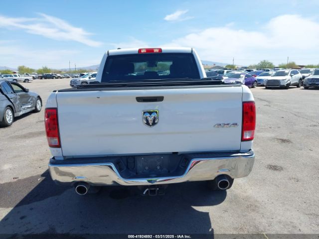 1C6RR7KT5KS742762 RAM 1500 Classic Tradesman  4x4 5'7 Box