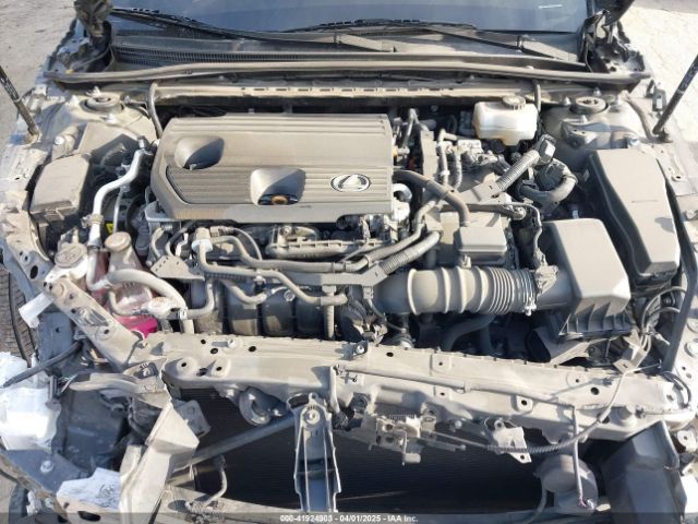 58ADA1C10PU026937 Lexus ES 300H