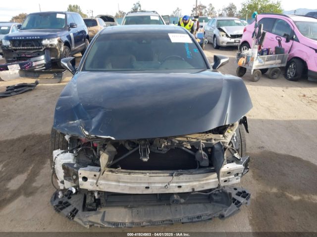 58ADA1C10PU026937 Lexus ES 300H
