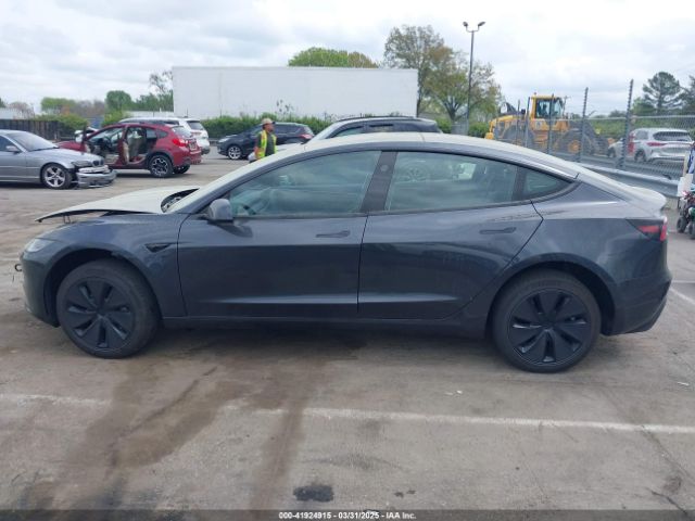5YJ3E1EA5SF890621 Tesla Model 3 Long Range Rear-wheel Drive