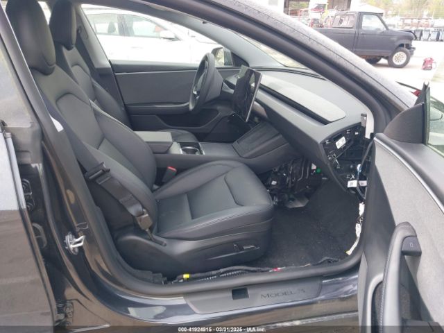 5YJ3E1EA5SF890621 Tesla Model 3 Long Range Rear-wheel Drive