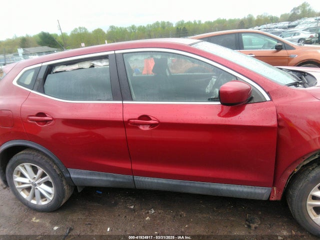 JN1BJ1CP9KW220583 Nissan Rogue Sport S