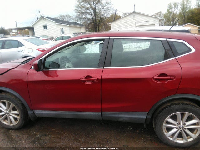 JN1BJ1CP9KW220583 Nissan Rogue Sport S
