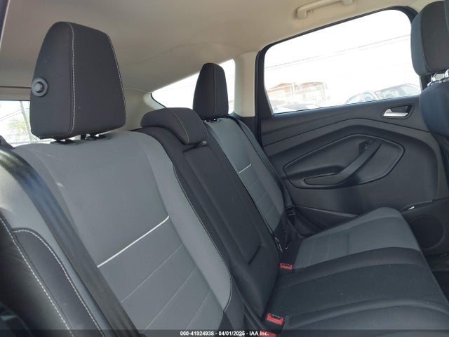 1FMCU9GX1FUB02204 Ford ESCAPE SE
