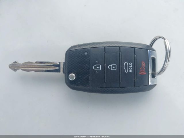 KNAFK4A64G5619676 KIA FORTE LX