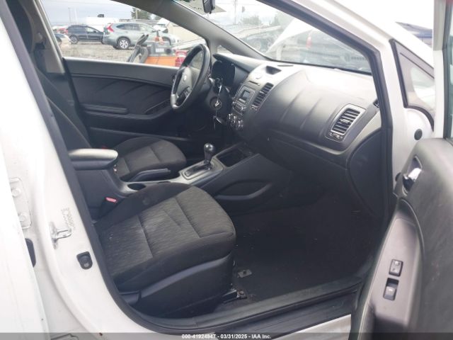 KNAFK4A64G5619676 KIA FORTE LX