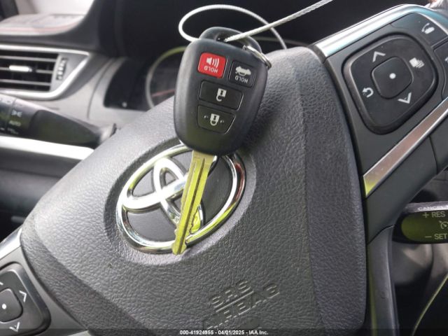 4T1BF1FK2HU813846 Toyota CAMRY SE