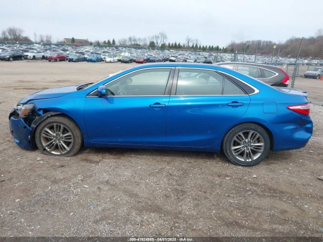 4T1BF1FK2HU813846 Toyota CAMRY SE